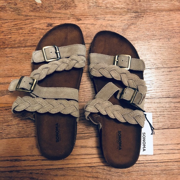 Sandals - Picture 3 of 4
